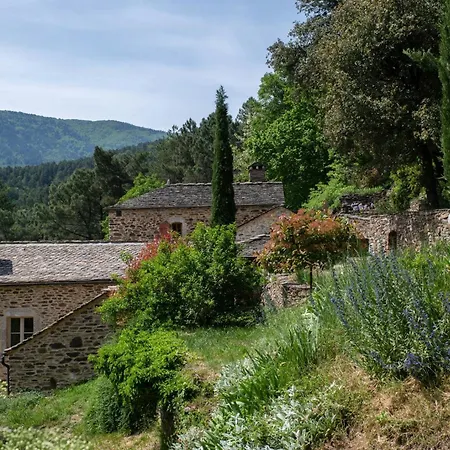 Prázdninový dům Cevennes House With Natural Pool In