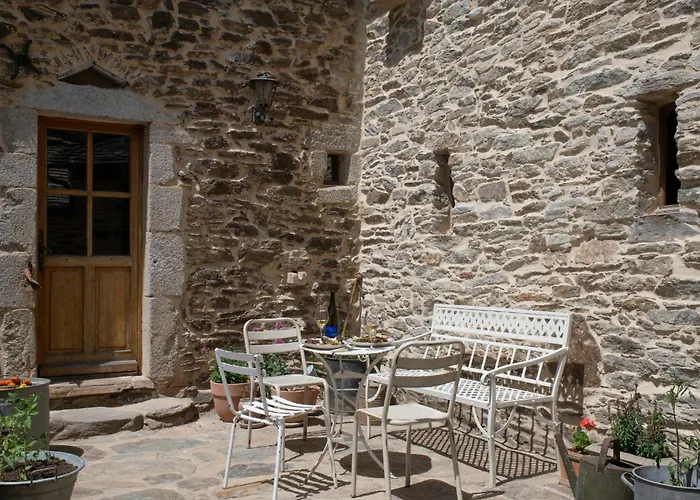 Cevennes House With Natural Pool In בית נופש *